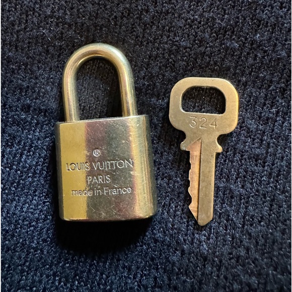 Authentic Louis Vuitton #324 Lock and Key - Picture 1 of 5